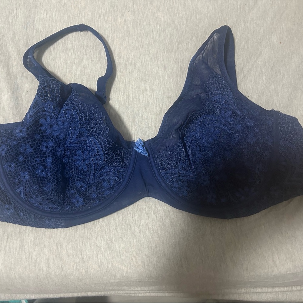 Victoria Secret body by Victoria unlined Demi 38DDD